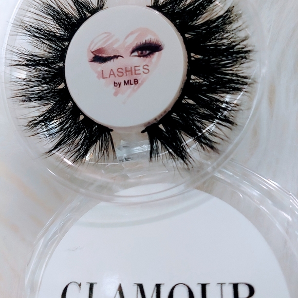 3D Mink Lashes - Picture 2 of 3